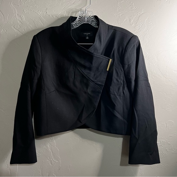 Tahari ASL Black Side Bar Crop Blazer - Picture 3 of 8
